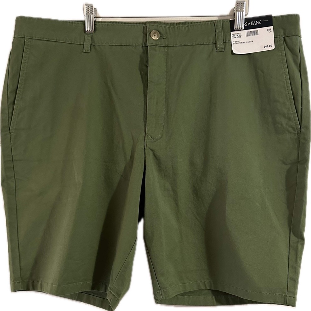 NWT Joseph A. Bank FF short, 97 percent cotton, 3 percent spandex, 9-inch inseam